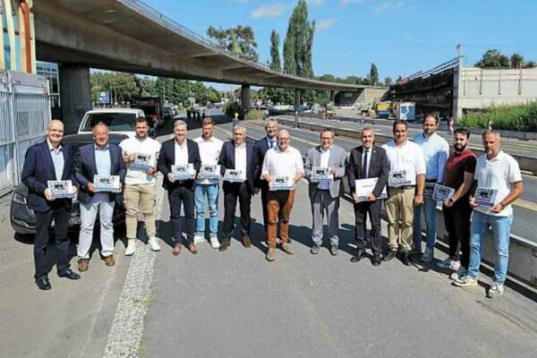 Freie Fahrt auf der ersten Brücke zur B51 gefeiert